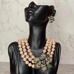 Heidi Daus "Blooming Gardenias"